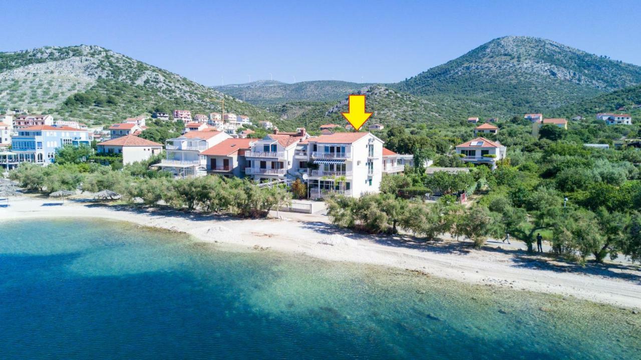Villa Rozana - Beachfront Wellness Retreat Seget Vranjica Bagian luar foto